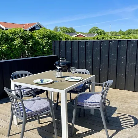 Ely - 300m From The Sea By Interhome *