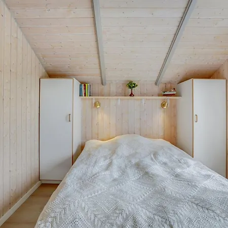 Ely - 300m From The Sea By Interhome *