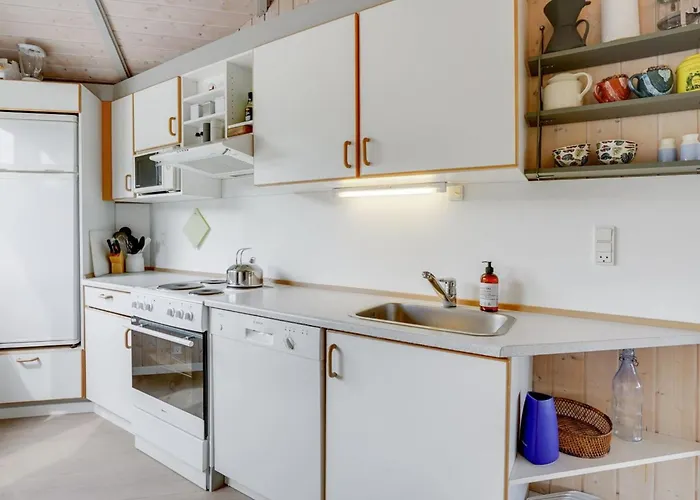 Holiday home Ely - 300m From The Sea By Interhome *